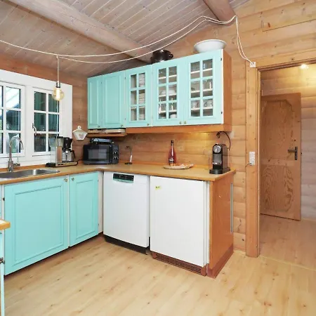 7 Person In Hojby-by Traum Højby