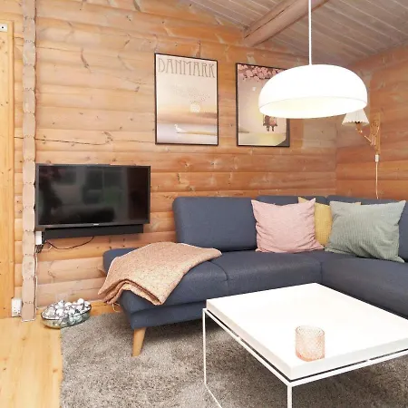 7 Person In Hojby-by Traum Ferienhaus Højby
