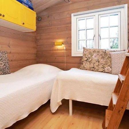 7 Person In Hojby-by Traum Højby