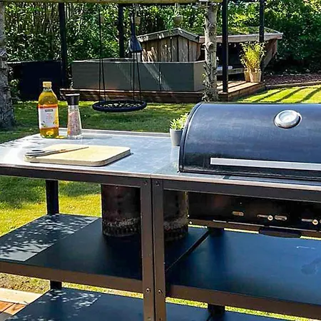 7 Person In Hojby-by Traum Højby